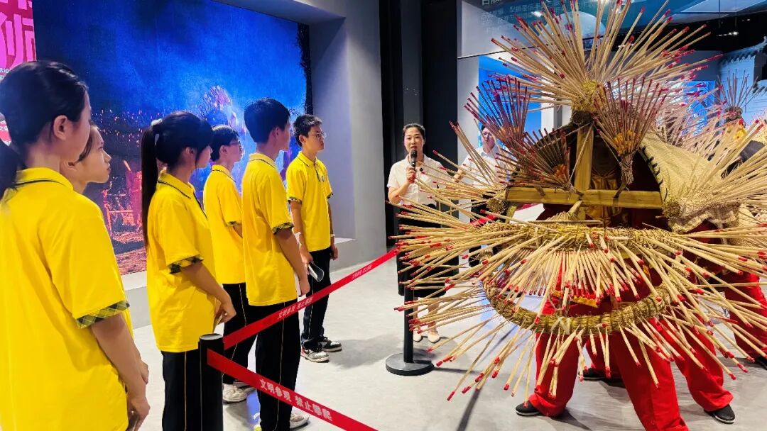 探秘非遗瑰宝，传承客家文脉——信丰七中社会实践调查活动